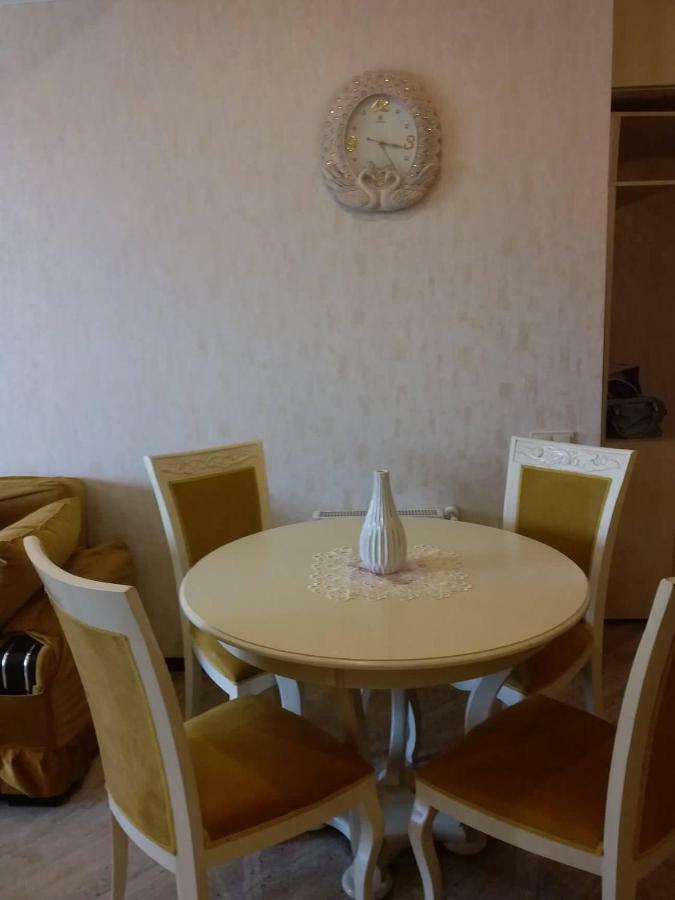 Saakadze Tower Apartment Tbilisi ภายนอก รูปภาพ